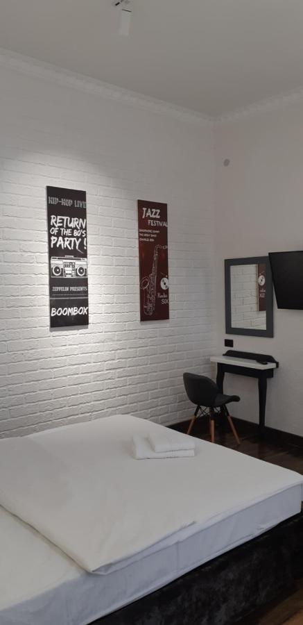 Lux Apartments Vinnytsia Exterior foto